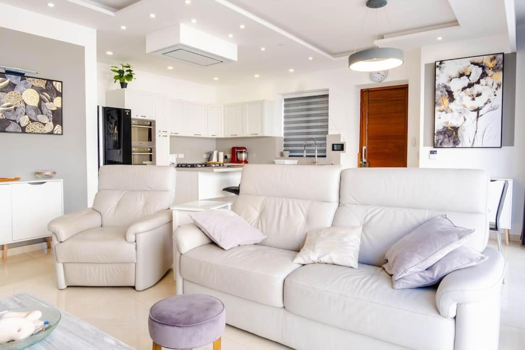 Mellieha, Luxury 3 Bedroom Azure Maisonette Luaran gambar