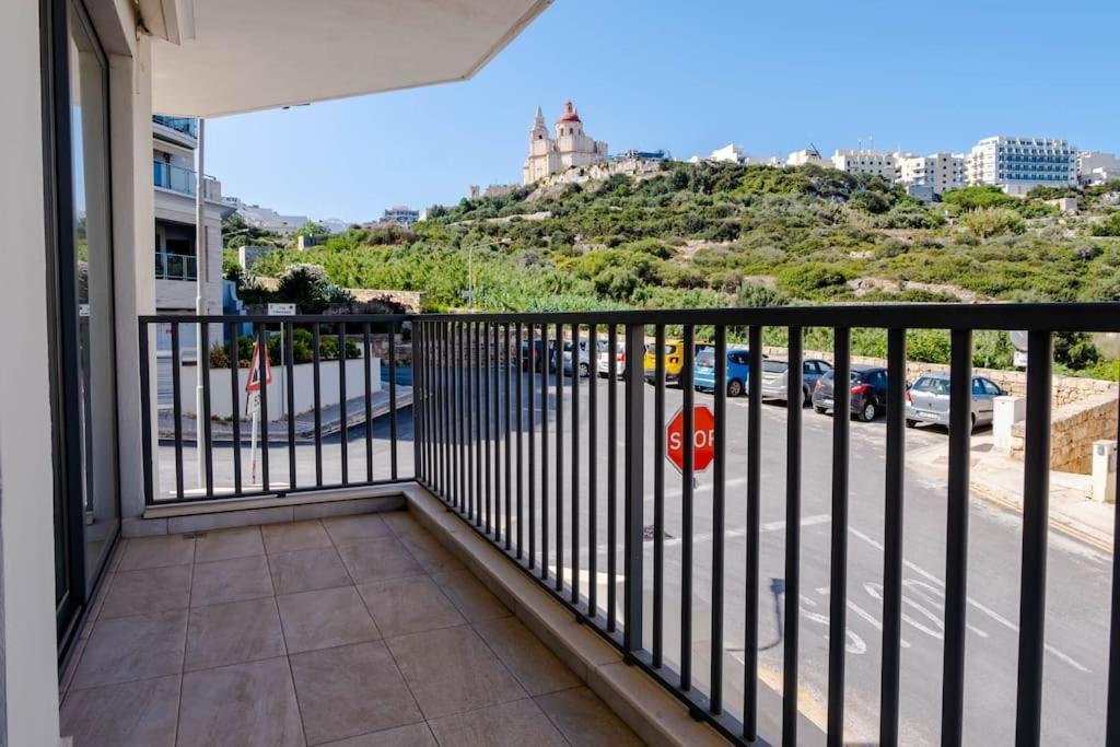 Mellieha, Luxury 3 Bedroom Azure Maisonette Luaran gambar